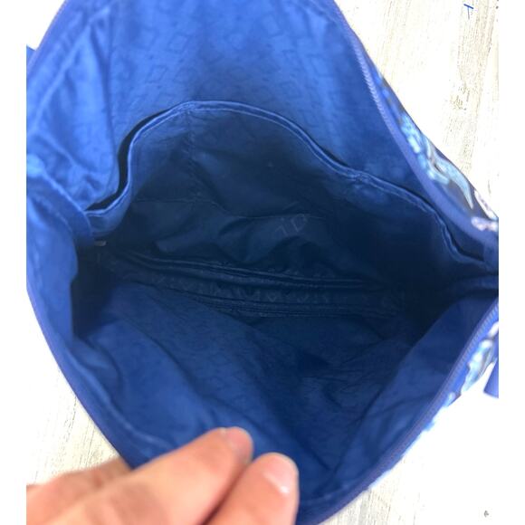 Vera Bradley Women Hipster Blue White Nylon Tropics Tapestry Crossbody Purse NEW - Picture 4 of 8